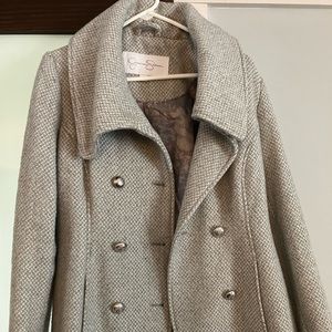 Jessica Simpson winter coat in great condition 🩶🤍
